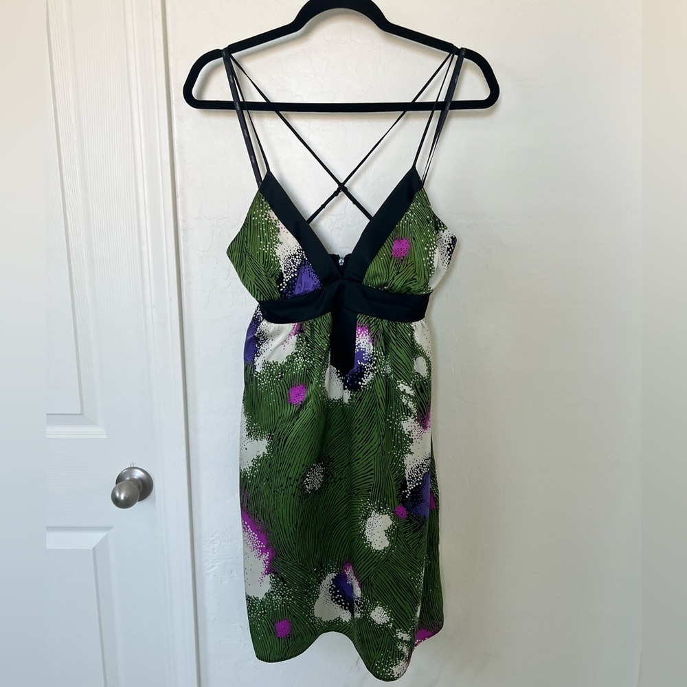Single Dress - P (wears like 6)